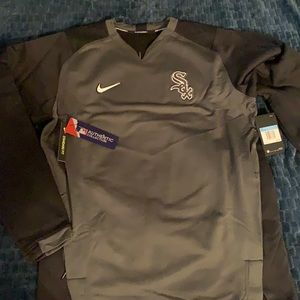 Nike White Sox V-neck Pullover